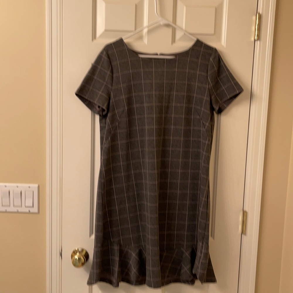 This dress does not wrinkle!
